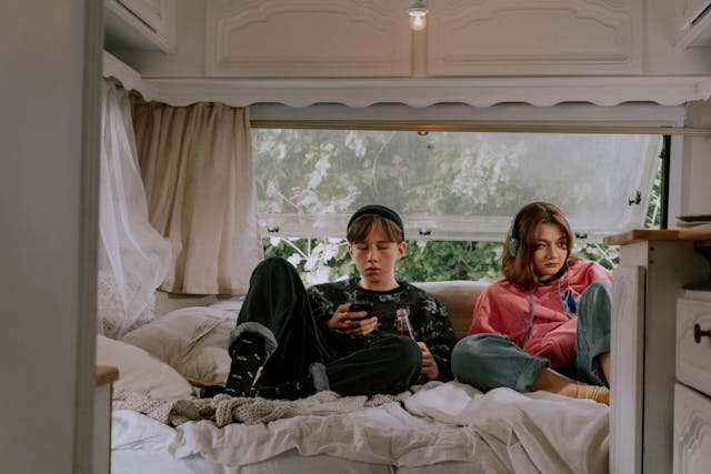 Choosing the Perfect Curtains for Your Mobile Home or Caravan
